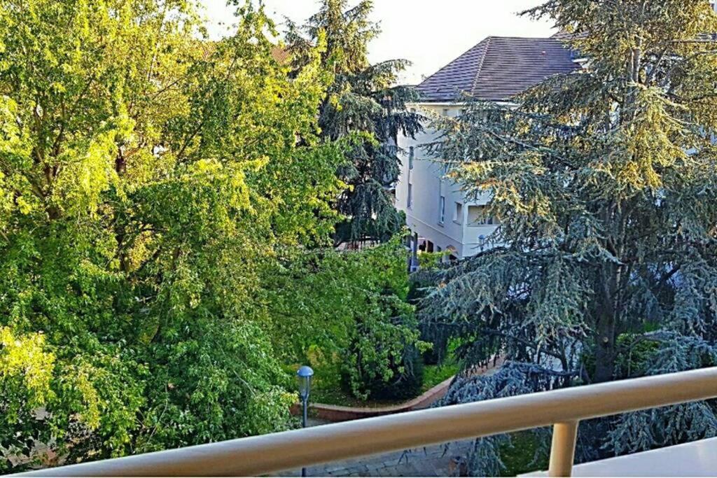 Superbe Studio De 30M2 Proche De Paris Poissy Zewnętrze zdjęcie