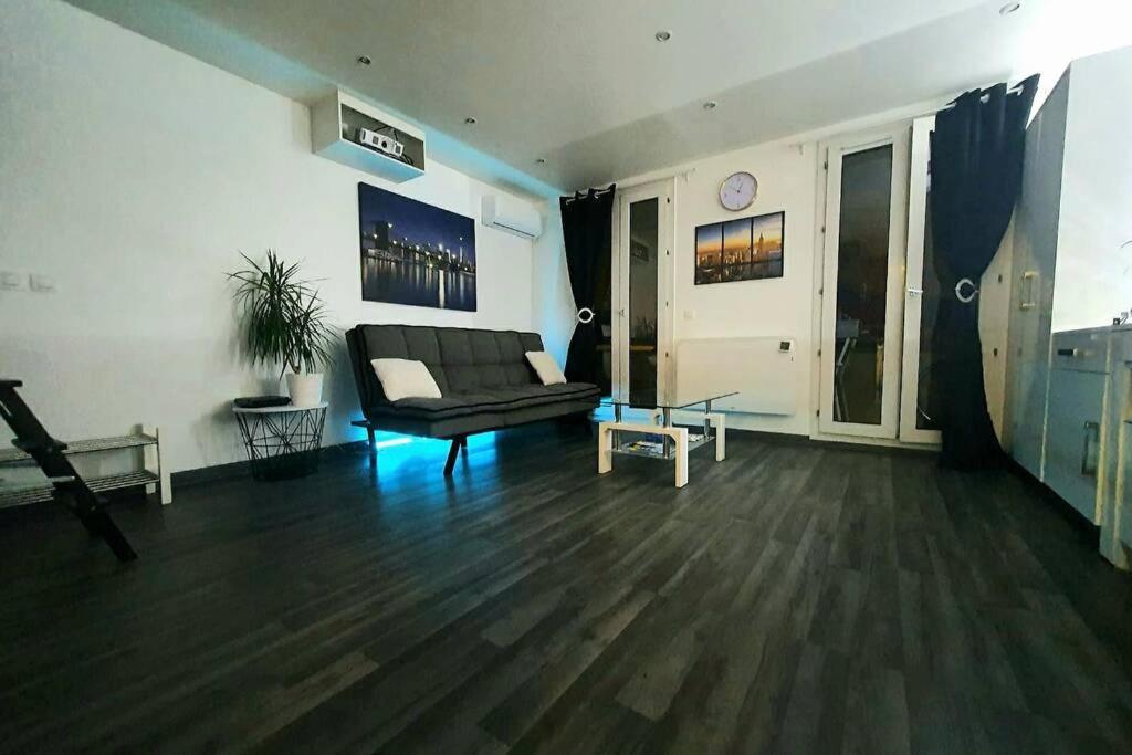 Superbe Studio De 30M2 Proche De Paris Poissy Zewnętrze zdjęcie